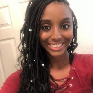 Meet your Posher, Simone